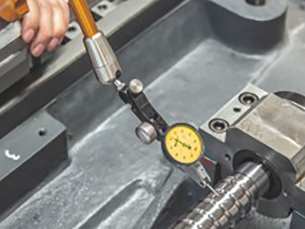 丝杆平行度精度检测